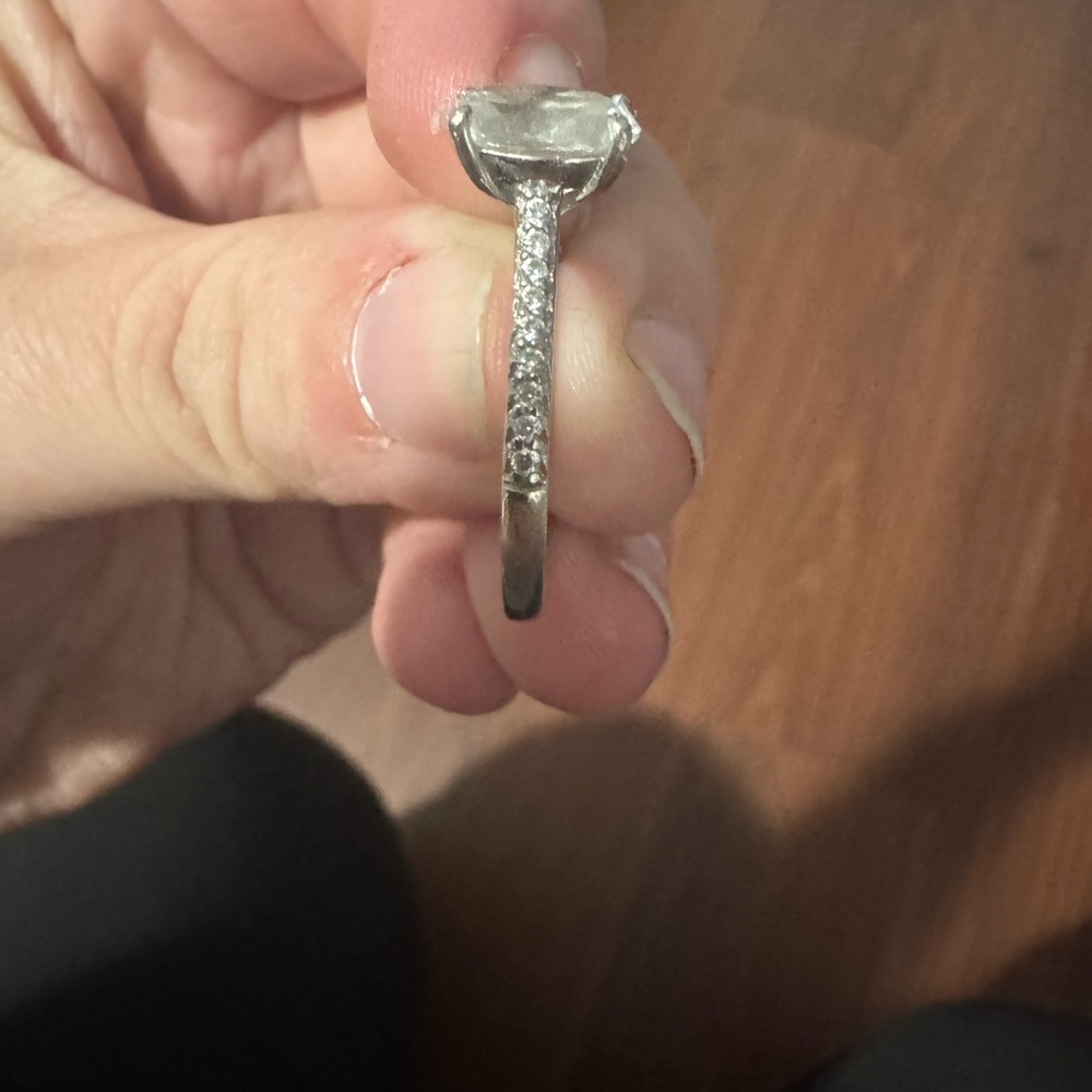 Elegant Silver Ring with Clear Stone